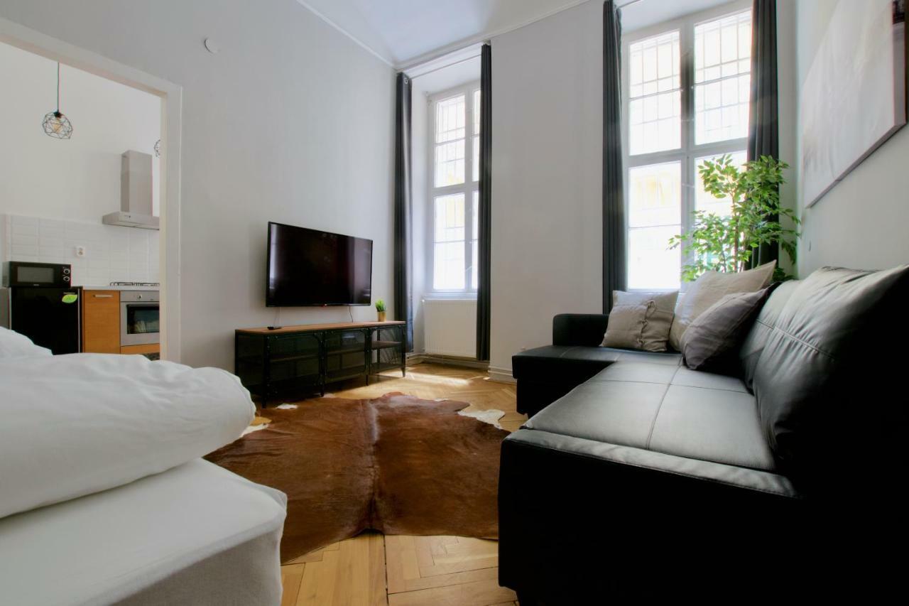 Standard Apartment By Hi5 - Steindl Street Budapest Exterior photo